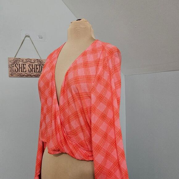 New BP Nordstrom Top Plaid Surplice Neckline Pink Orange Cropped Plus Size 1X - Picture 5 of 16